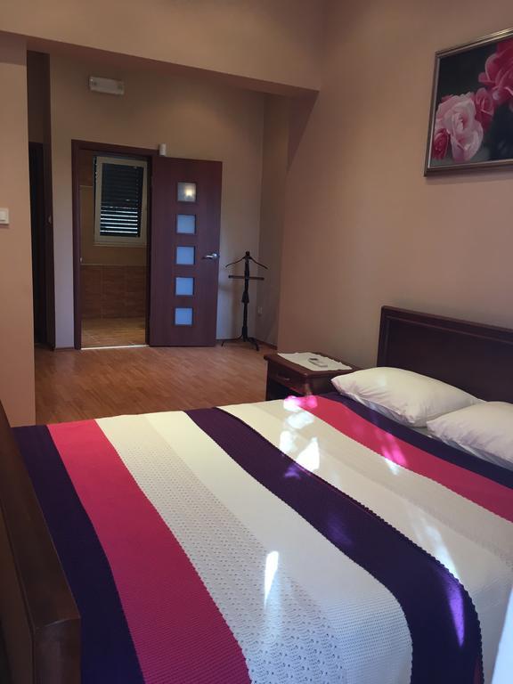 Villa Julia Petrovac Exterior foto